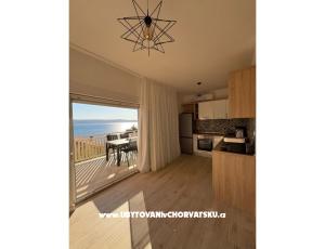 Beachfront Apartmaji A+M