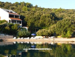  Villa CEBALO Apartmaji