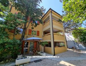 Apartmaji Casia