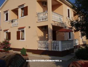 Apartmaji Josip - Malinska, Krk