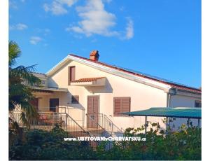 Apartmaji Malenica, NJIVICE, KRK