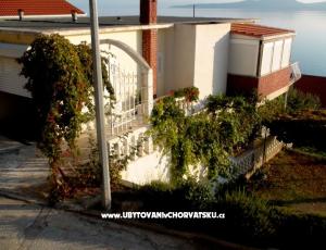 Apartma Lara