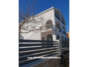 Apartmaji Pralija