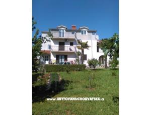 Apartmaji Zova