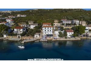 Apartmaji Zlata