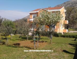 Apartmaji Mirjana***