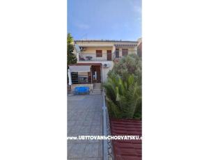 Apartmaji Varga