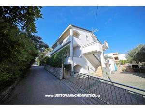 Apartmaji Super Nada