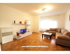 Apartmaji Trosic