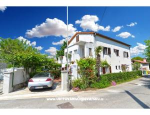 Apartmaji Danica
