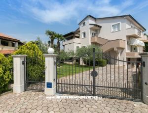 Apartmaji Aida 