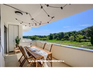 Nice New Apartmaji near Kamenjak