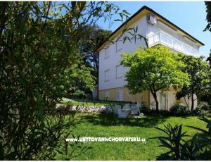Apartmaji Zdenka, Pula