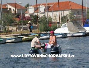 Apartmaji Grgas Tucilo