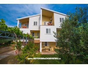 Apartmaji Anamarija