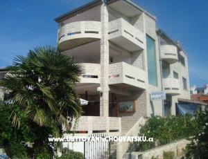 Apartma by the sea with a seaview