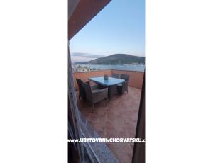 Apartmaji Lana