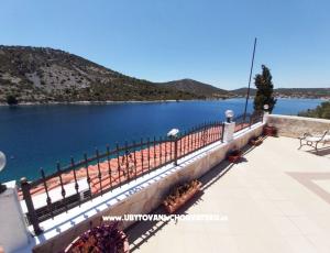 Apartmaji Villa Carmen
