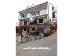 Apartmaji Leila
