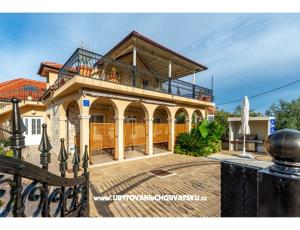 Počitniški dom  ***