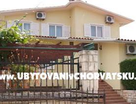Apartmaji Maris 