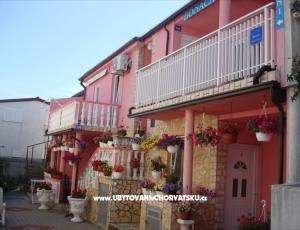Apartmaji Brekalo - Bonaca