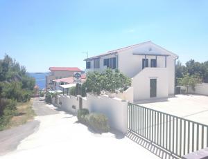 Apartmaji Lac - Hiša Riba