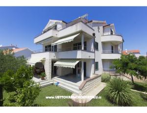 Apartmaji 49