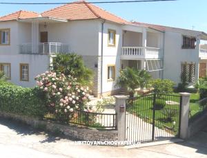 Apartmaji FIO