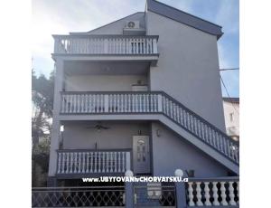 Apartmaji Ria Vodice