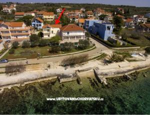 Apartmaji More
