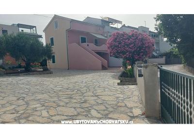 Apartmaji Misulic Turanj