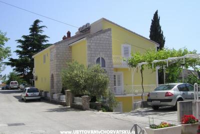 Apartmaji VUKOVIĆ Makarska ***