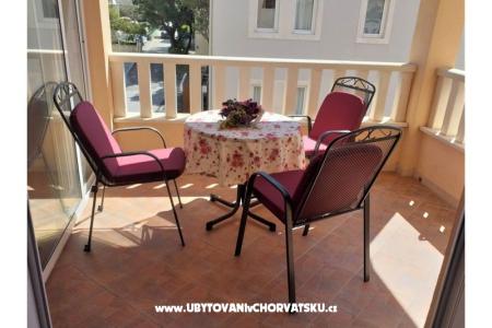 Apartmaji Marijana foto 4