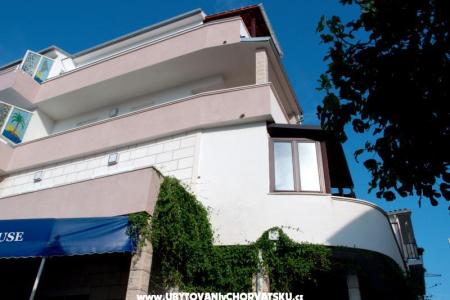 Apartmaji Silvana Baška Voda Hrvaška