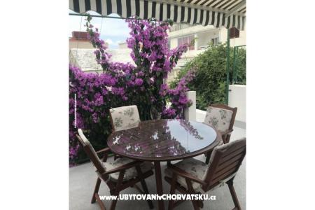 Apartmaji Sara Baška Voda Baška Voda Hrvaška