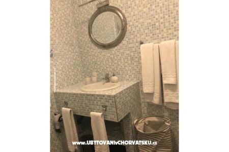 Apartmaji Sara Baška Voda foto 4