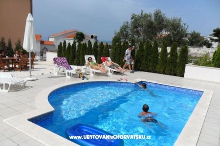 Vila Granić Baška Voda Hrvaška