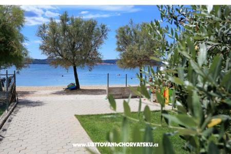 Apartmaji Tino Bibinje Hrvaška