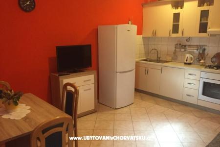 Apartma Dina foto 3