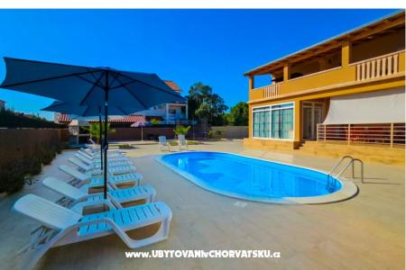 Holiday Home Lucija Bibinje Hrvaška