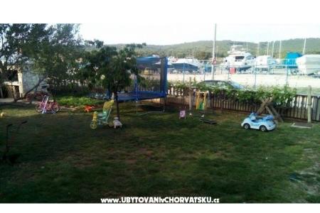 Apartmaji Šimunić Punta foto 4