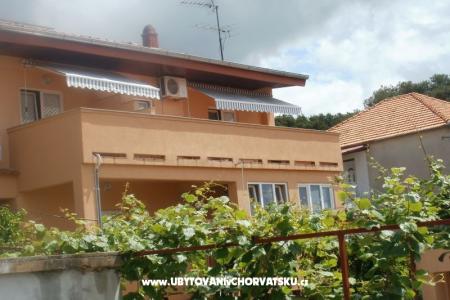 Apartmaji and Sobe Nediljko foto 2