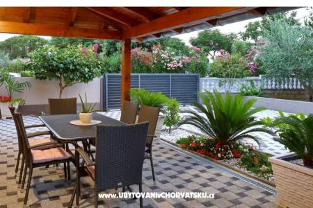 FeWo Maestral und Galeb Bibinje Hrvaška