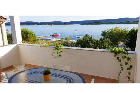 Apartma Mare - prvi red uz more Biograd Hrvaška