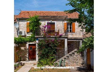 Apartmaji Bauer Biograd Hrvaška