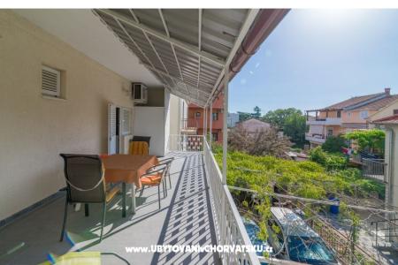 Apartmaji Lucija foto 5
