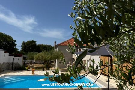 Holiday Home Maslina Biograd Hrvaška
