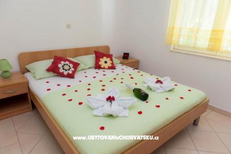 Apartmaji Tiho i Jelena foto 4
