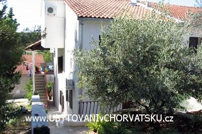 Apartmaji Bonačić foto 2